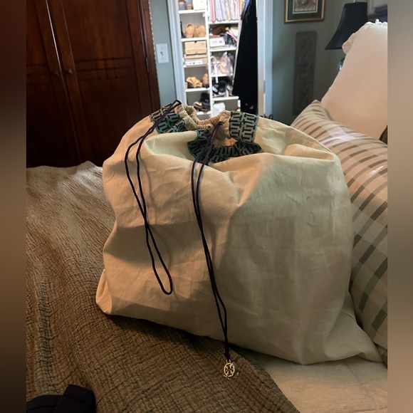 Tory Burch - Picture 7 of 7